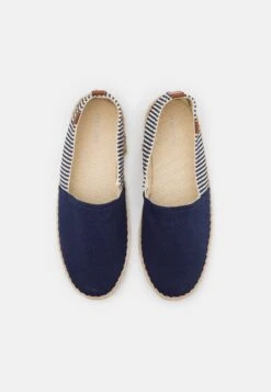 Pier One Unisex - Espadrilles - Dark Blue 11 Pier One Unisex - Espadrilles - Dark Blue -Goedkope Pier One winkel 0784899d722a49018258d9b6b1e944ba
