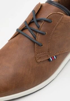 Pier One Sportieve Veterschoenen - Cognac/White -Goedkope Pier One winkel 0c2e6eb37336427d88e64335d52c7be6