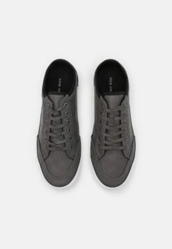 Pier One Sneakers Laag - Grey -Goedkope Pier One winkel 121b9e5dccd84e7482b811a5f0f11ce0