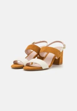 Pier One Leather- Sandalen - White/Cognac -Goedkope Pier One winkel 1342743762264bc58174535dd46482c5