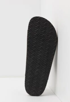 Pier One Unisex - Pantoffels - Brown -Goedkope Pier One winkel 23e143c048ee4fd8b5e22a3556ccfbfb