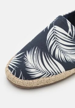 Pier One Unisex - Espadrilles - Dark Blue 13 Pier One Unisex - Espadrilles - Dark Blue -Goedkope Pier One winkel 2434d4031c89494b93e7b492169b9010
