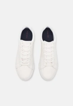 Pier One Unisex - Sneakers Laag - White -Goedkope Pier One winkel 3747494760f54e24afa52bab7dfce4dd