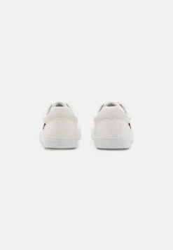 Pier One Unisex - Sneakers Laag - White -Goedkope Pier One winkel 4875ff60289d451696f32d2c44634d4c