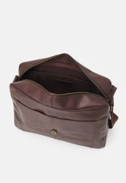 Pier One Leather Unisex - Laptoptas - Brown -Goedkope Pier One winkel 5b4d14f90e4c4510b679f04d80f27b19