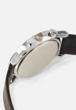 Pier One Set - Horloge - Black -Goedkope Pier One winkel 8b85f94e4c5a43a89680fa66df3bc7c7