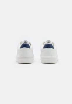 Pier One Unisex - Sneakers Laag - White 10 Pier One Unisex - Sneakers Laag - White -Goedkope Pier One winkel 93e13f9726664f7eb7a2f449e1f27c05