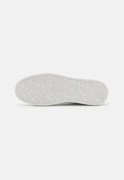 Pier One Unisex - Sneakers Laag - White 12 Pier One Unisex - Sneakers Laag - White -Goedkope Pier One winkel a79cd93f1898494ca89cb79e363345c2