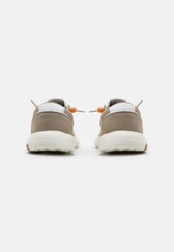 Pier One Sneakers Laag - Beige -Goedkope Pier One winkel ad862475ed104d2c8b4c14920f66ce8f