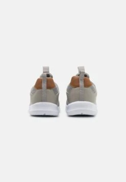 Pier One Sneakers Laag - Light Grey -Goedkope Pier One winkel b32d823083954dad9c3bfe71ef720aca