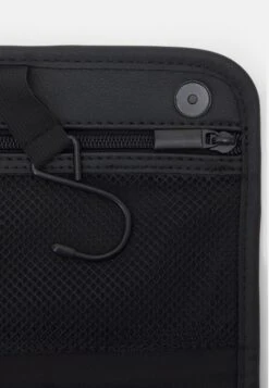 Pier One Unisex - Toilettas - Black -Goedkope Pier One winkel c7addbd3735e449b8900c642b6503c2b