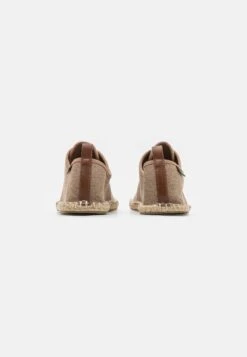 Pier One Sportieve Veterschoenen - Beige -Goedkope Pier One winkel d67a41eacb2b48d4940dc1a68500dacb