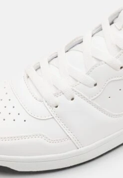 Pier One Sneakers Hoog - White -Goedkope Pier One winkel d92dbfafcd0845868bafc96ae8ec8083