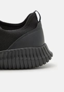 Pier One Sneakers Laag - Black -Goedkope Pier One winkel da21a0204b9943a1b0a5be03e6d2430f