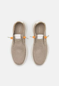 Pier One Sneakers Laag - Beige -Goedkope Pier One winkel e1e11fb9800f406ebbfc2036aeac7718