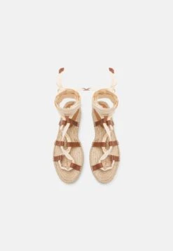 Pier One Leather - Sandalen Met Plateauzool - 003 - Off-White 13 Pier One Leather - Sandalen Met Plateauzool - 003 - Off-White -Goedkope Pier One winkel e7d31b5992104938afd655aba13c57dd