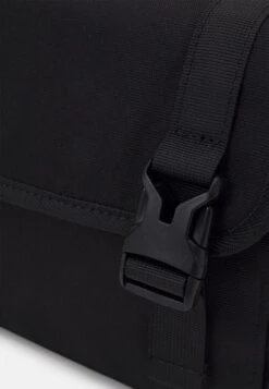 Pier One Unisex - Schoudertas - Black 9 Pier One Unisex - Schoudertas - Black -Goedkope Pier One winkel f6be7e6f25484afd818fa13238f4a0f4